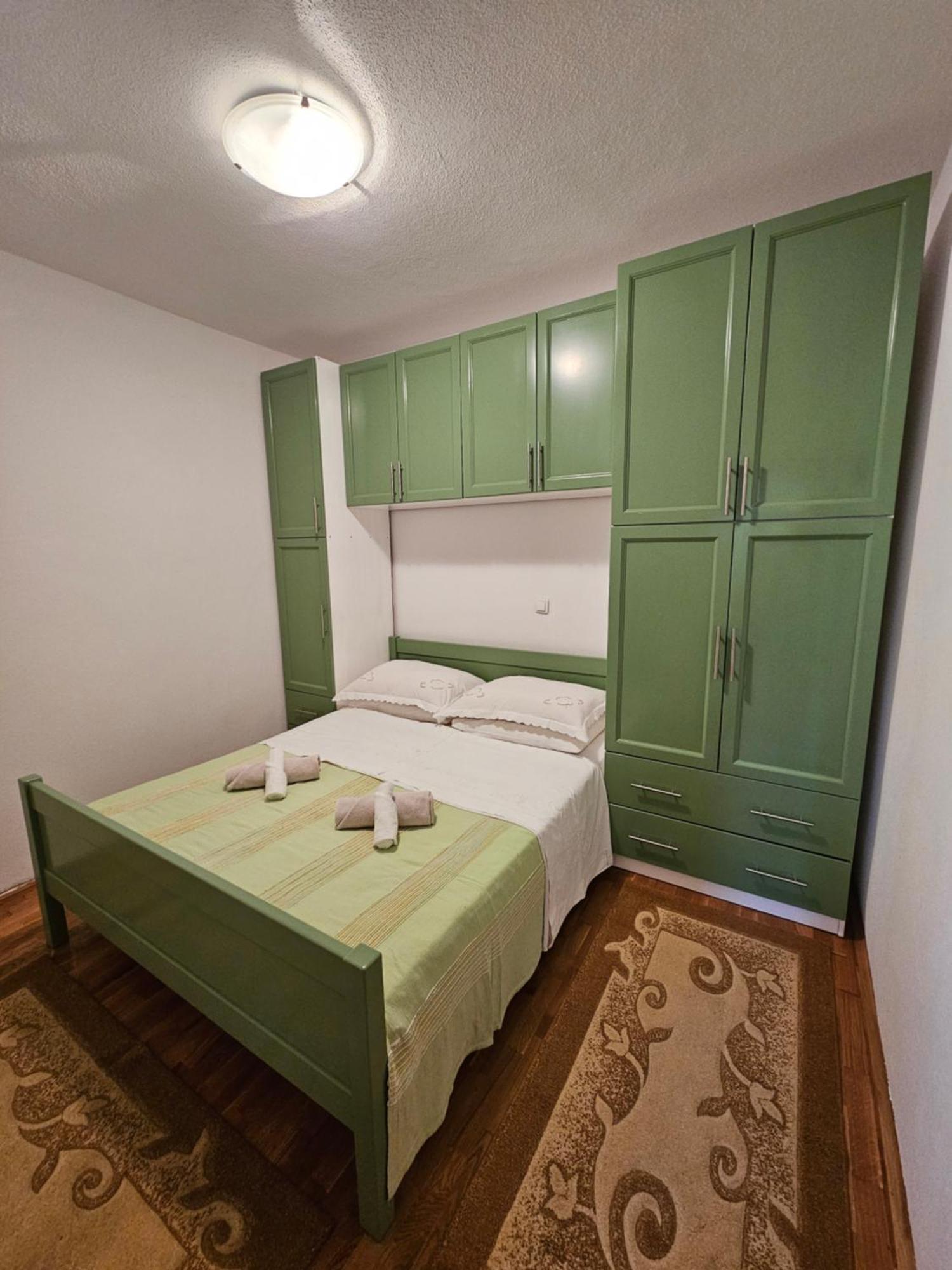 Apartmani Natasa Lokva Rogoznica Exteriör bild